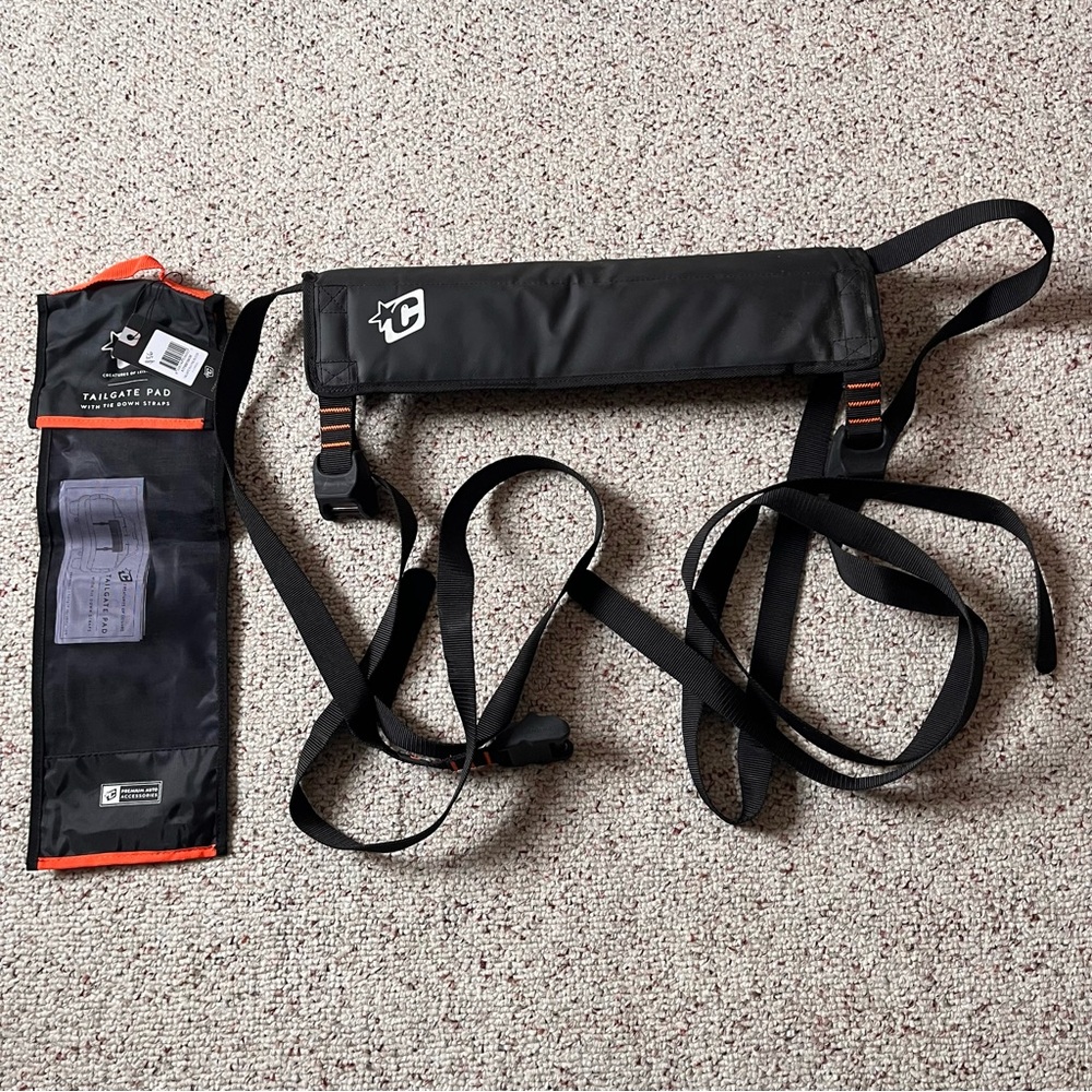 Creatures of Leisure Tailgate Pad for 1-2 Surfboards